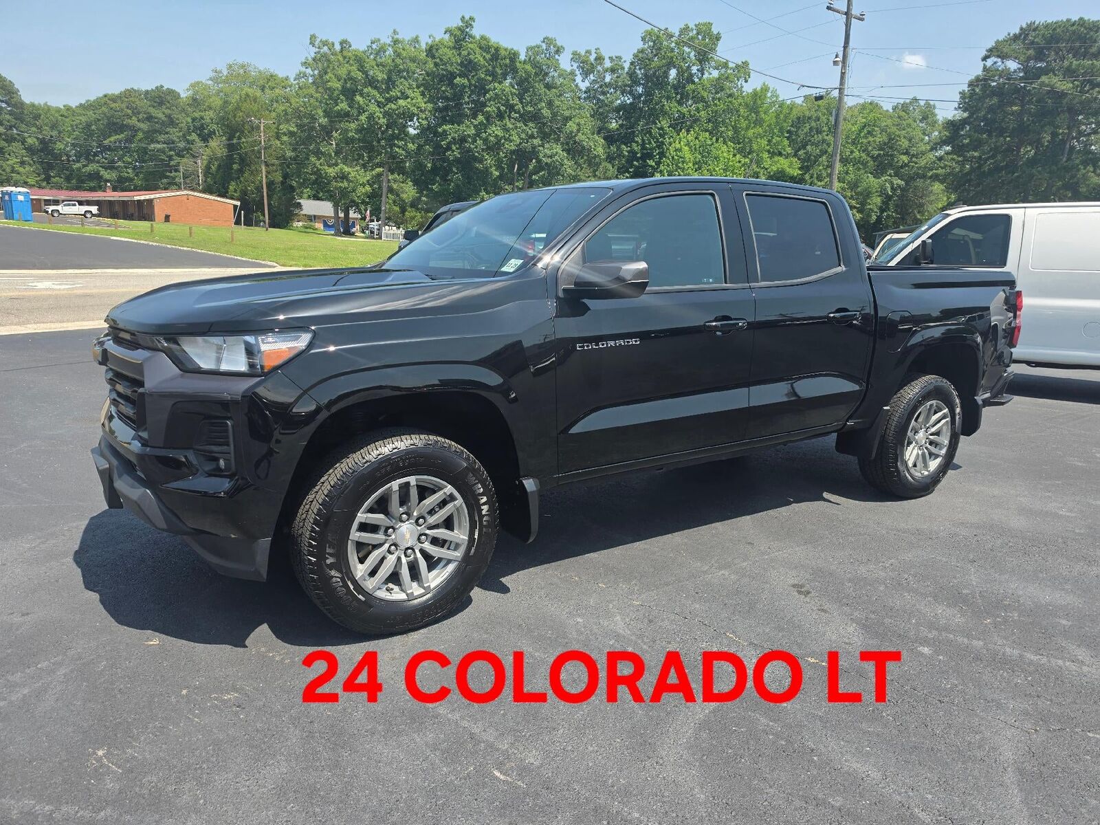 2024 CHEVROLET Colorado