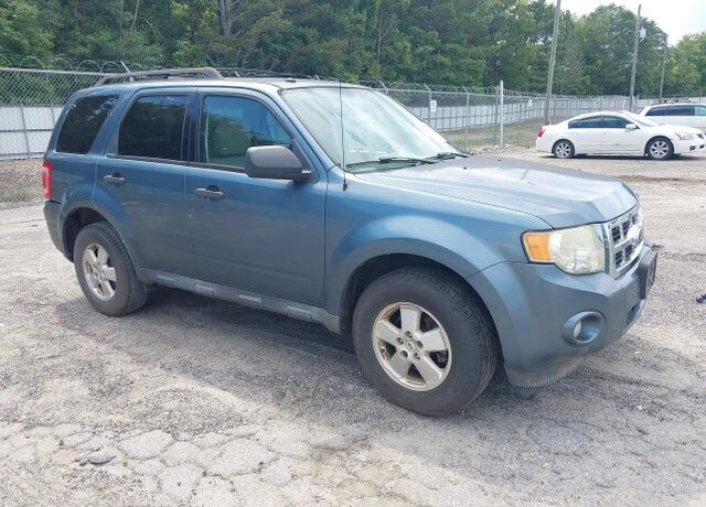 2011 FORD Escape