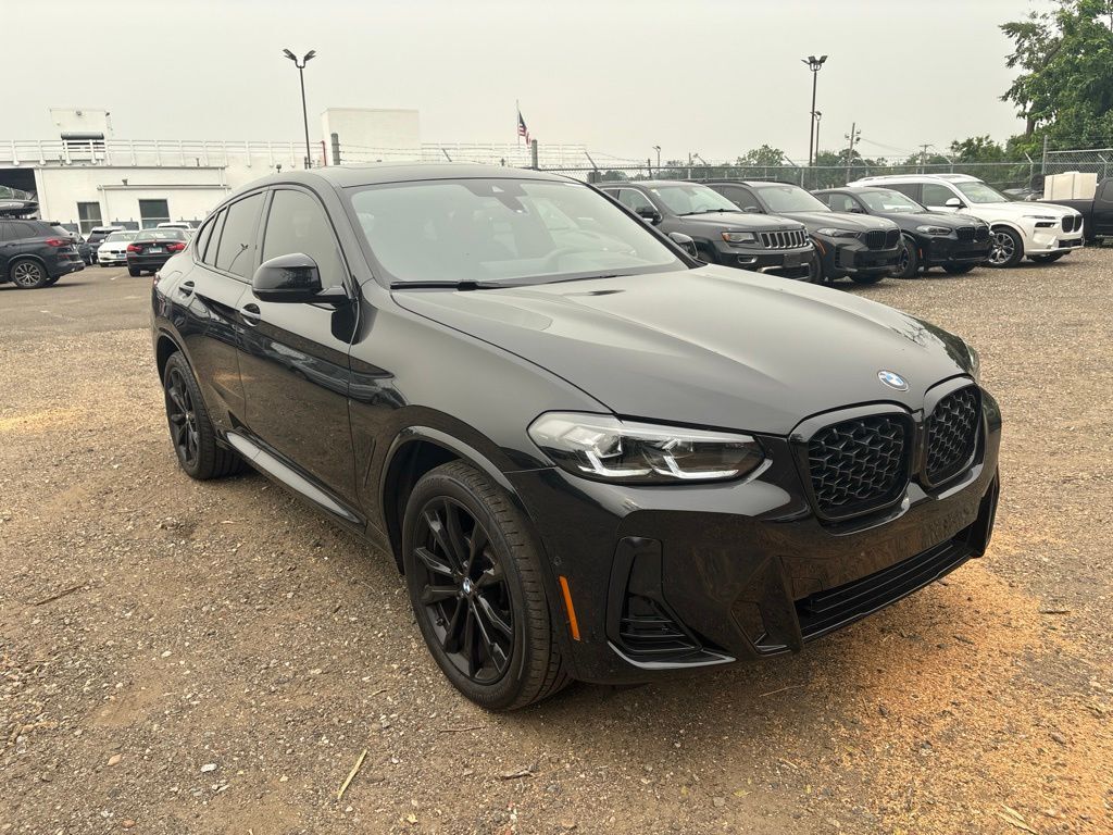 2025 BMW X4