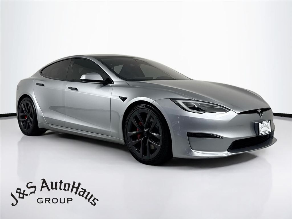 2024 TESLA Model S