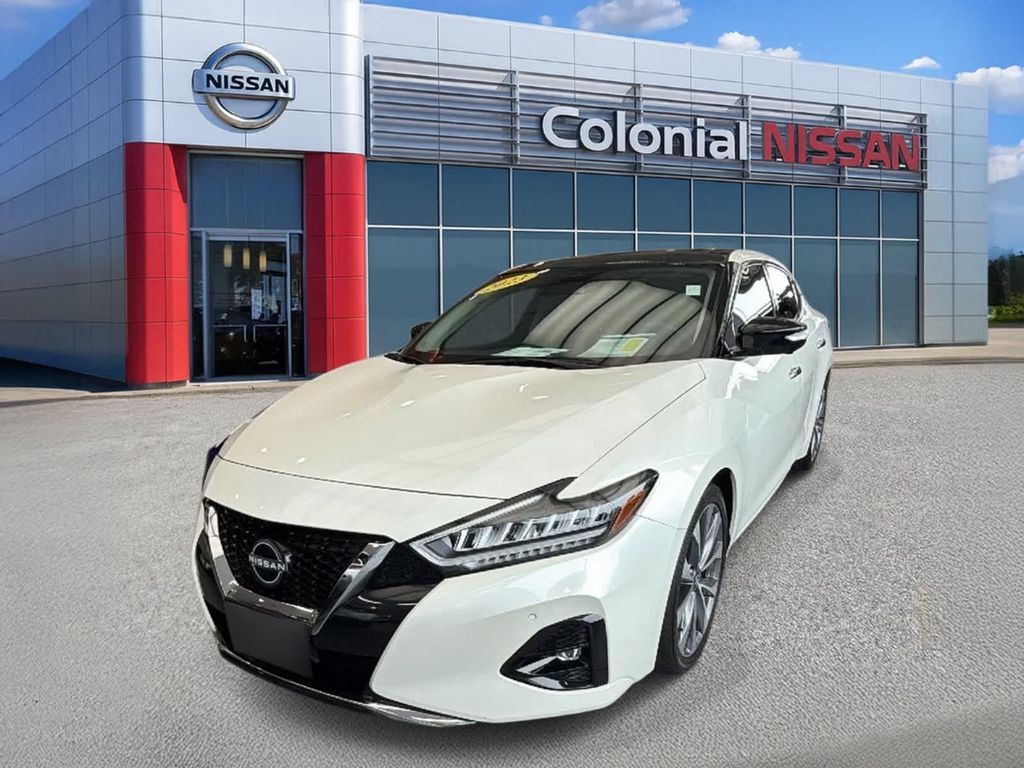 2023 NISSAN Maxima
