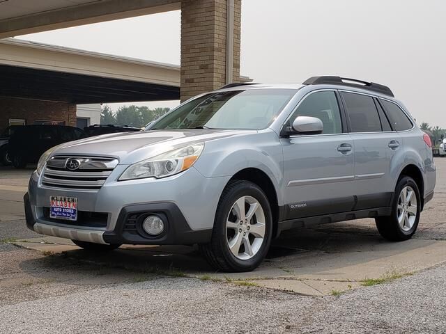 2014 SUBARU Outback