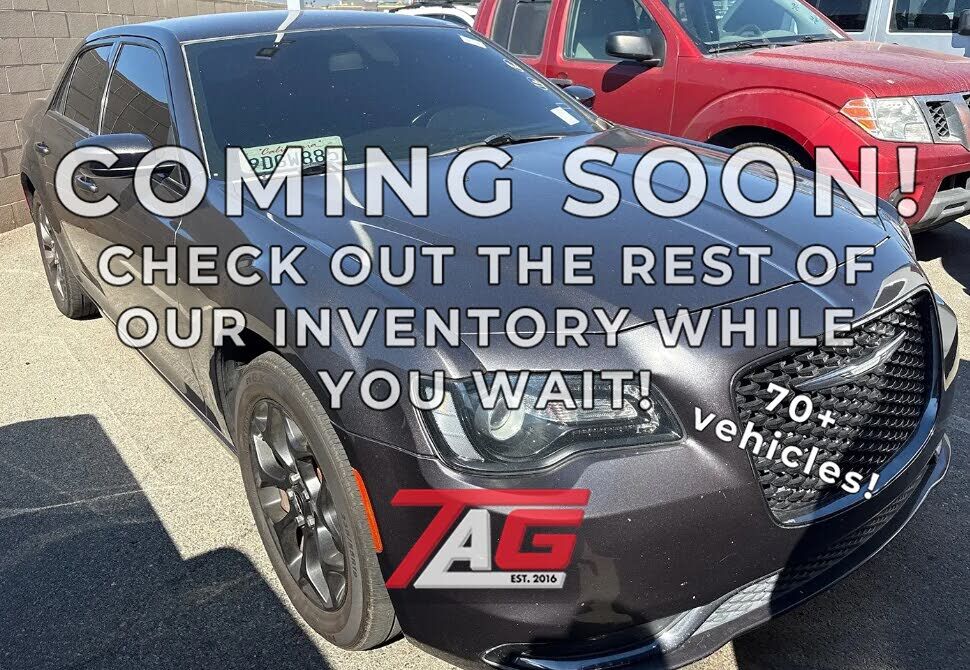 2019 CHRYSLER 300