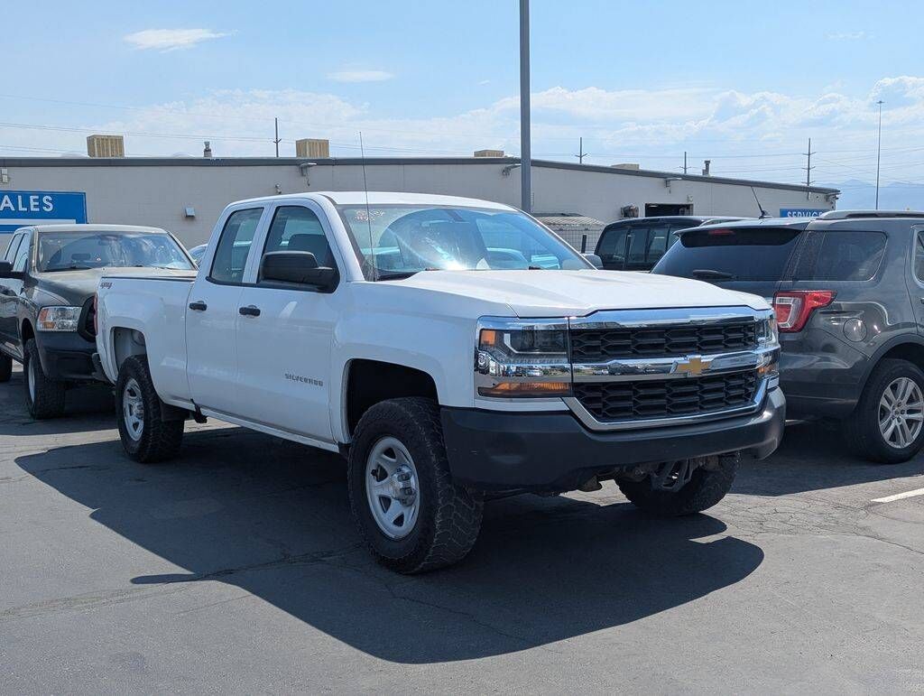 2018 CHEVROLET Silverado