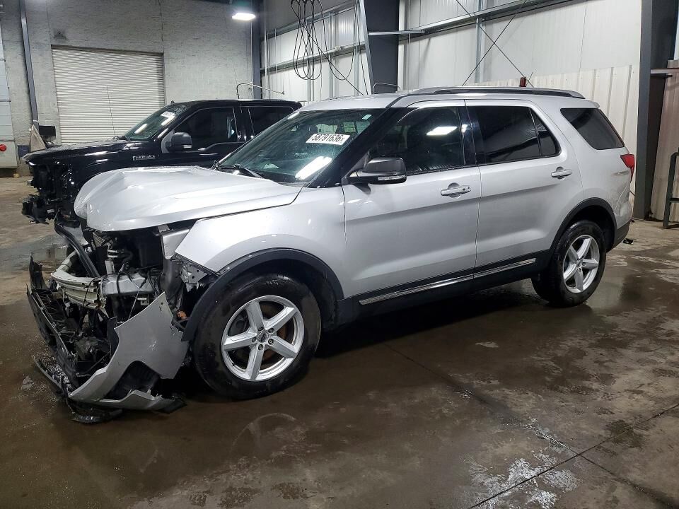 2019 FORD Explorer