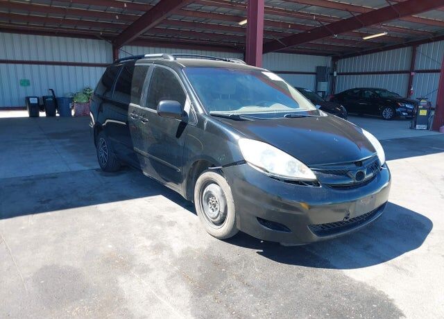 2009 TOYOTA Sienna