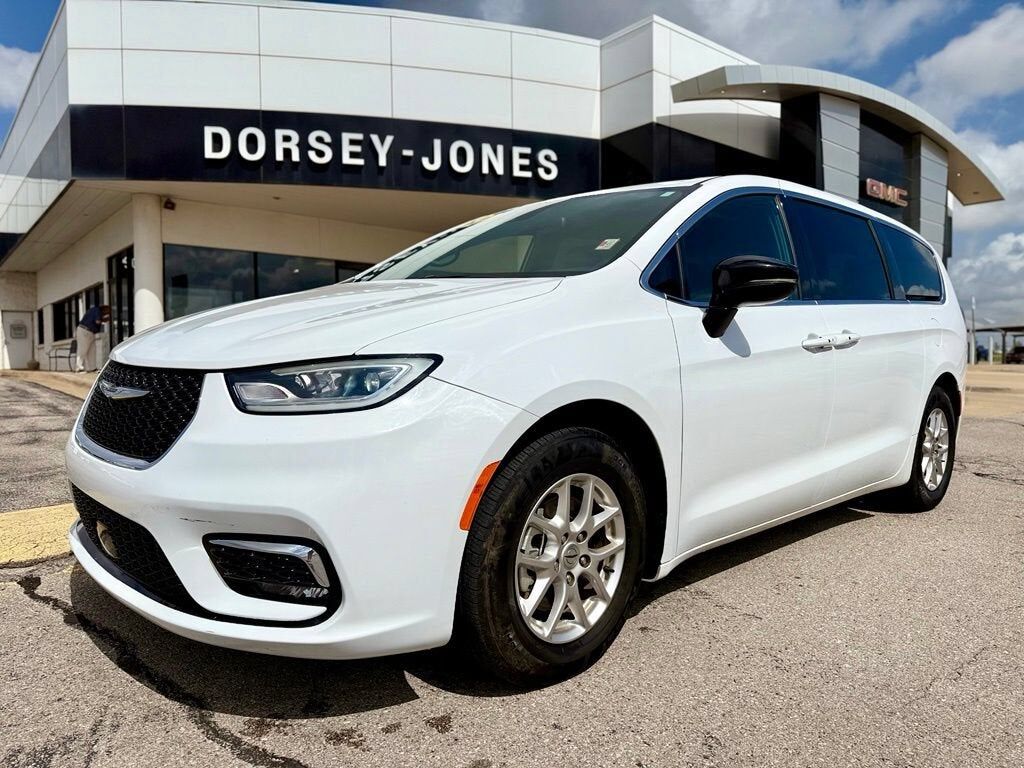 2025 CHRYSLER Pacifica