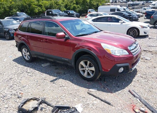2014 SUBARU Outback