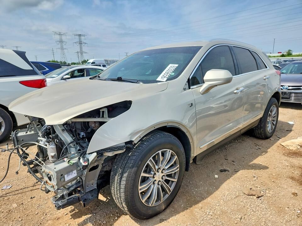 2017 CADILLAC XT5