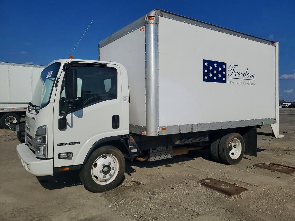 2024 ISUZU NPR-HD