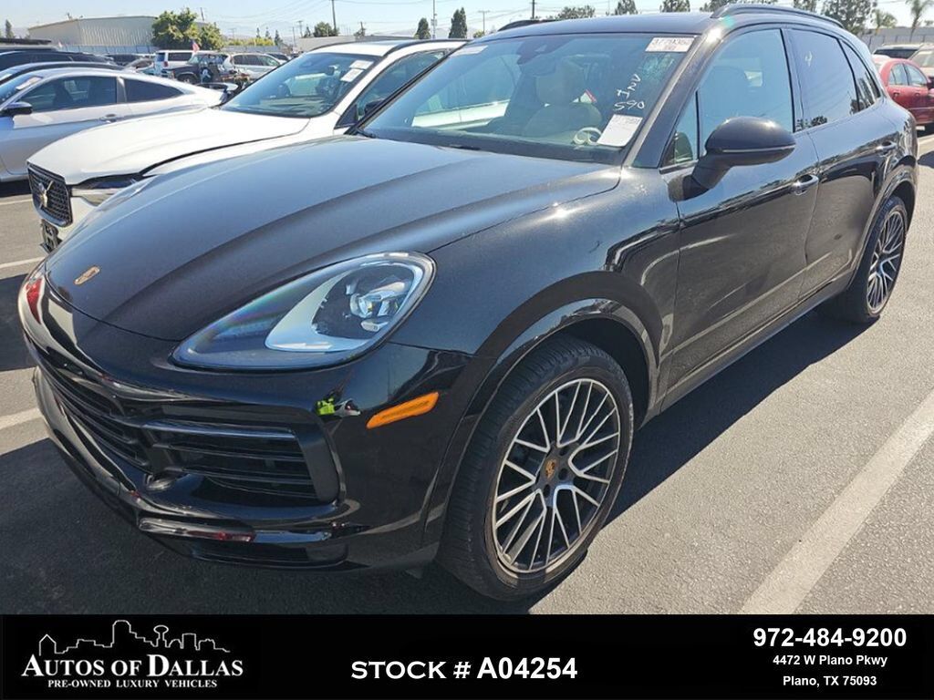 2022 PORSCHE Cayenne