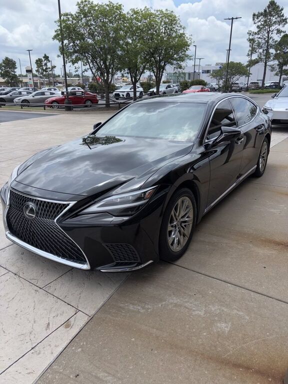 2022 LEXUS LS