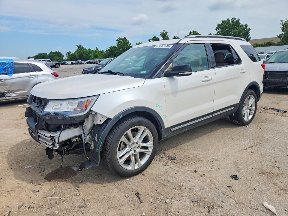 2016 FORD Explorer