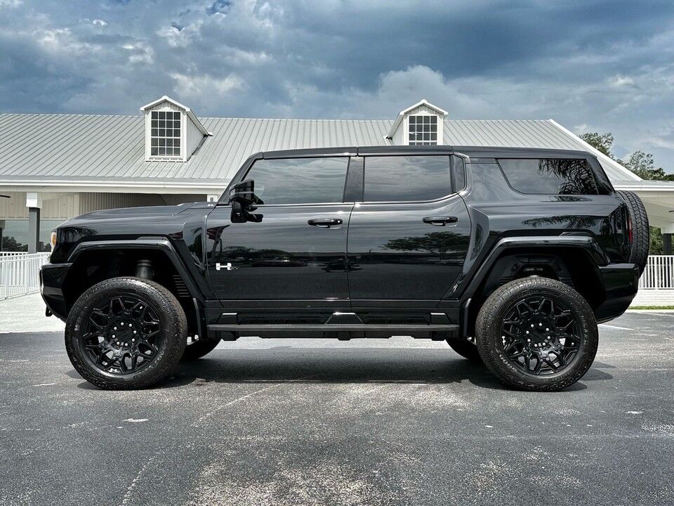 2024 GMC Hummer EV SUV