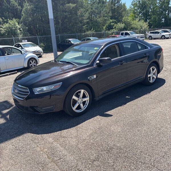 2013 FORD Taurus