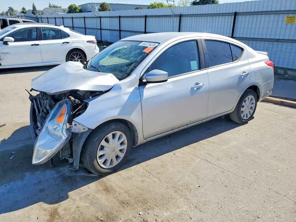 2018 NISSAN Versa