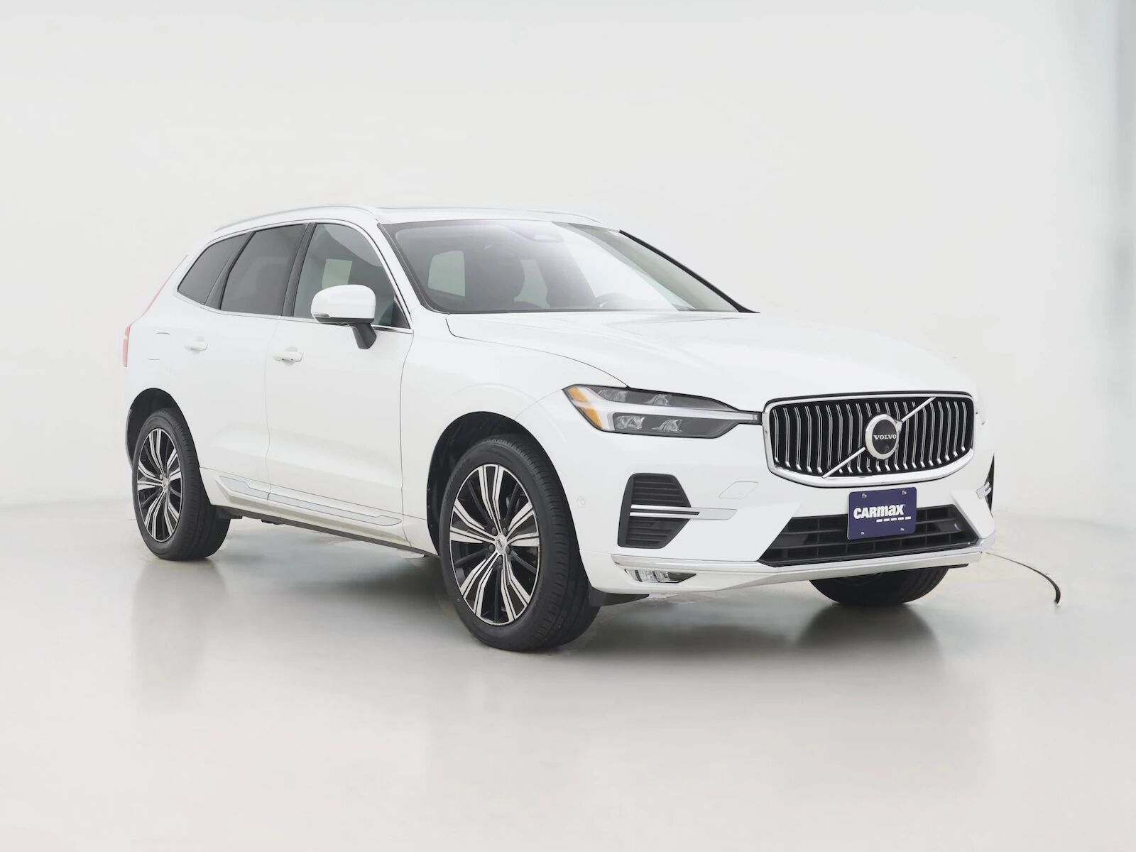2023 VOLVO XC60