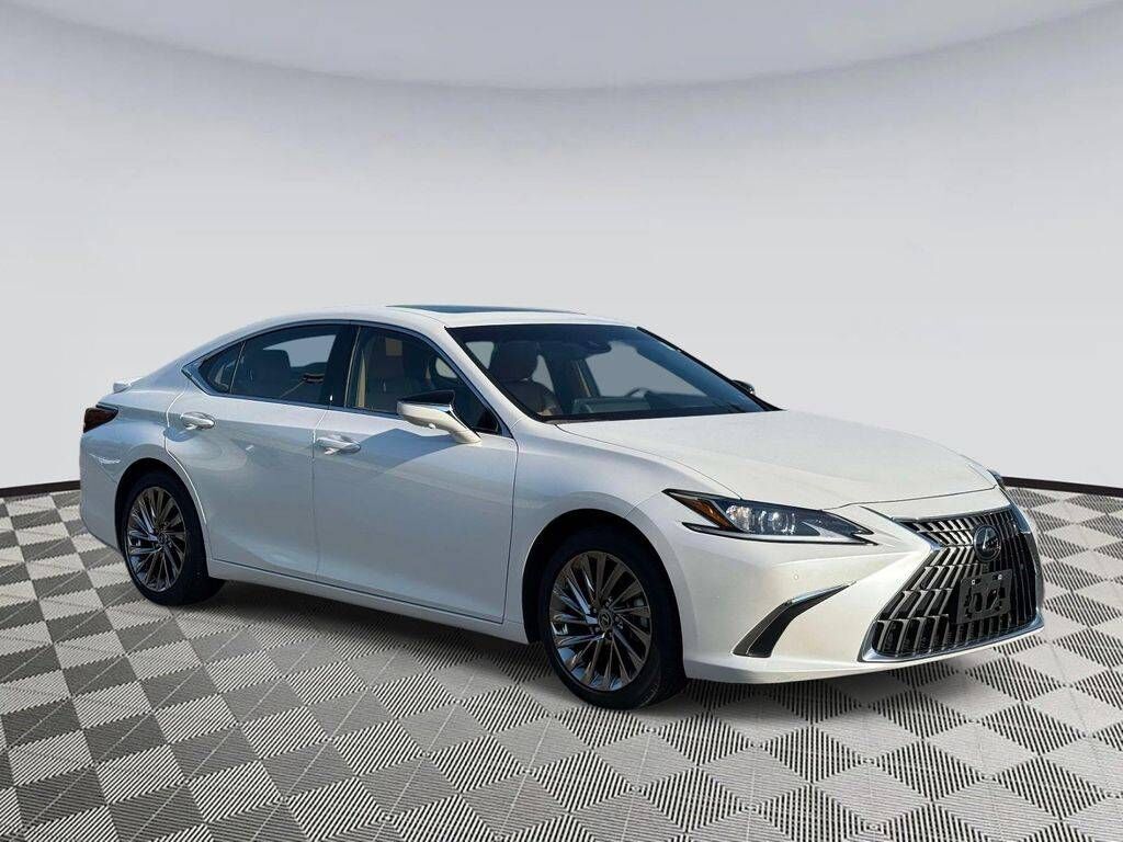 2024 LEXUS ES