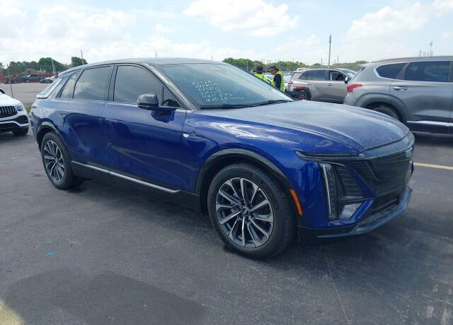 2025 CADILLAC Lyriq