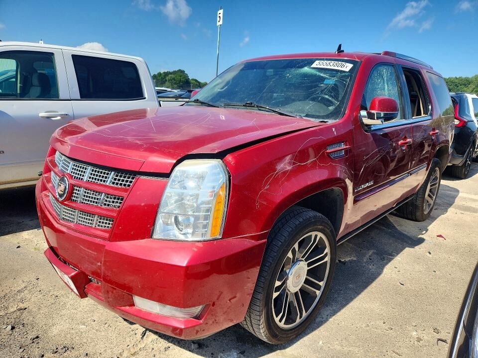 2013 CADILLAC Escalade
