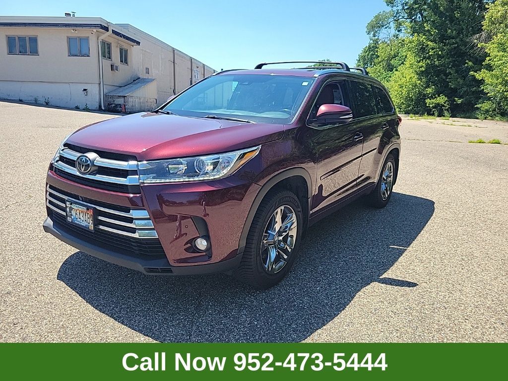 2017 TOYOTA Highlander