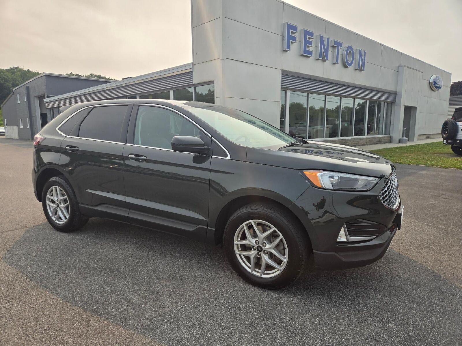 2023 FORD Edge
