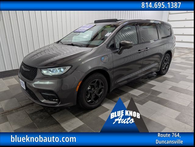 2022 CHRYSLER Pacifica