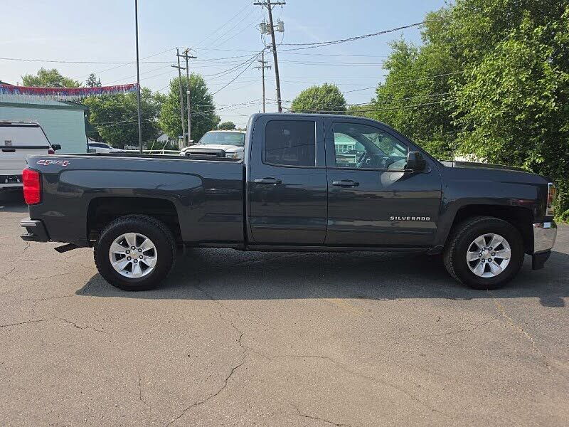 2017 CHEVROLET Silverado