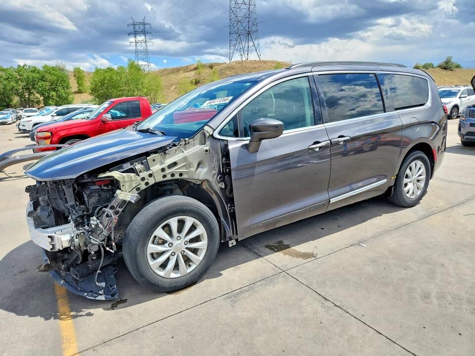 2017 CHRYSLER Pacifica