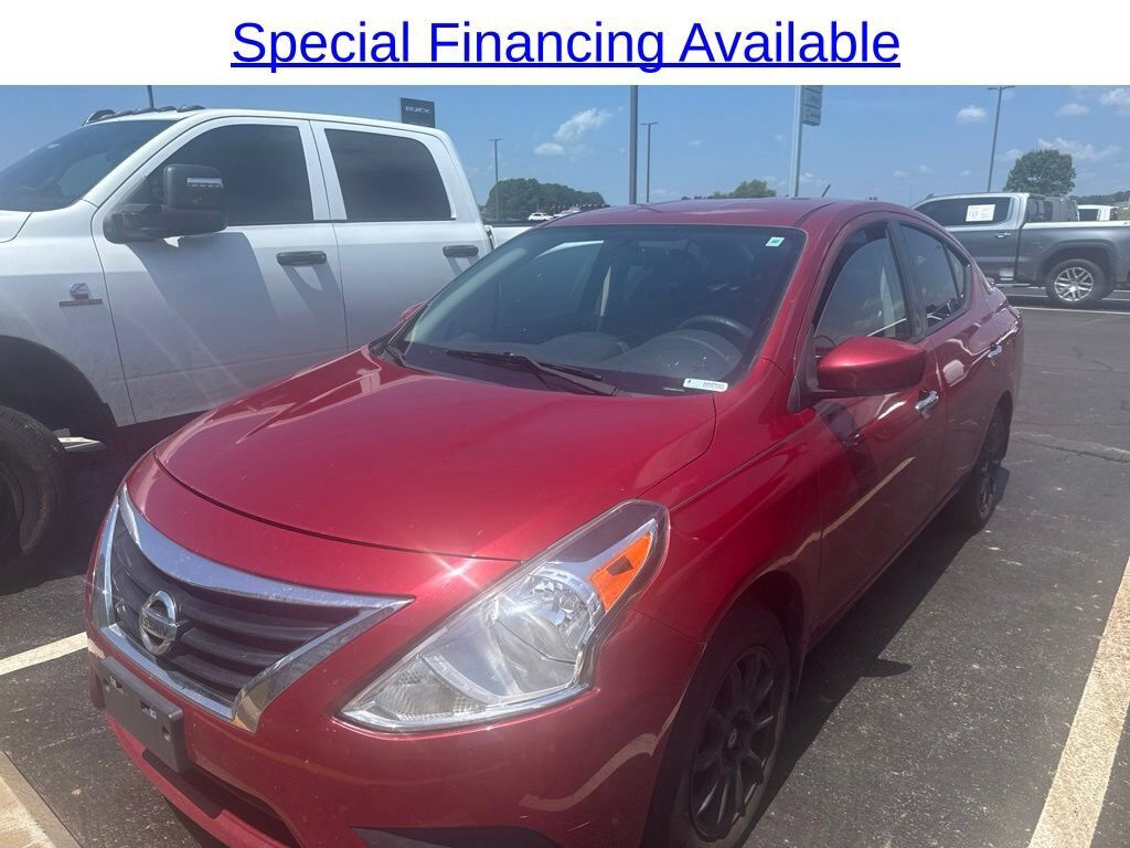 2015 NISSAN Versa