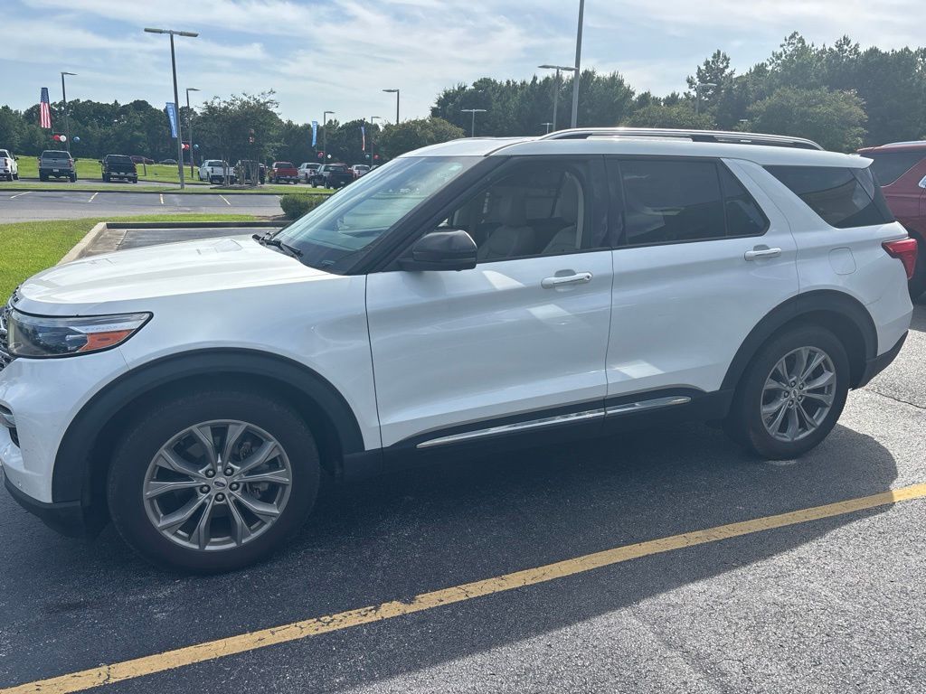 2022 FORD Explorer