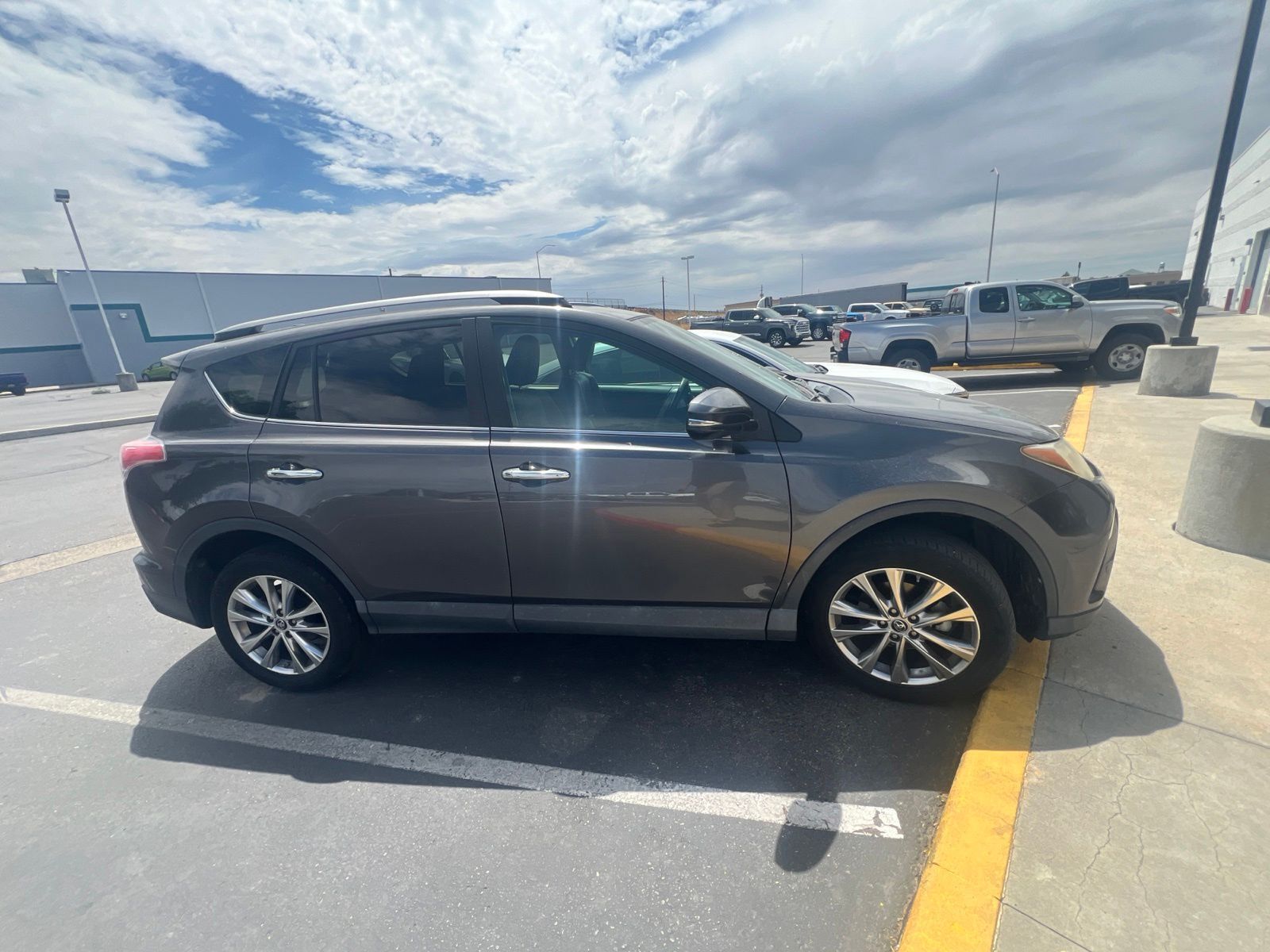 2017 TOYOTA RAV4