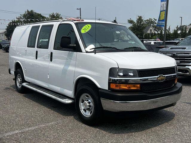 2024 CHEVROLET Express