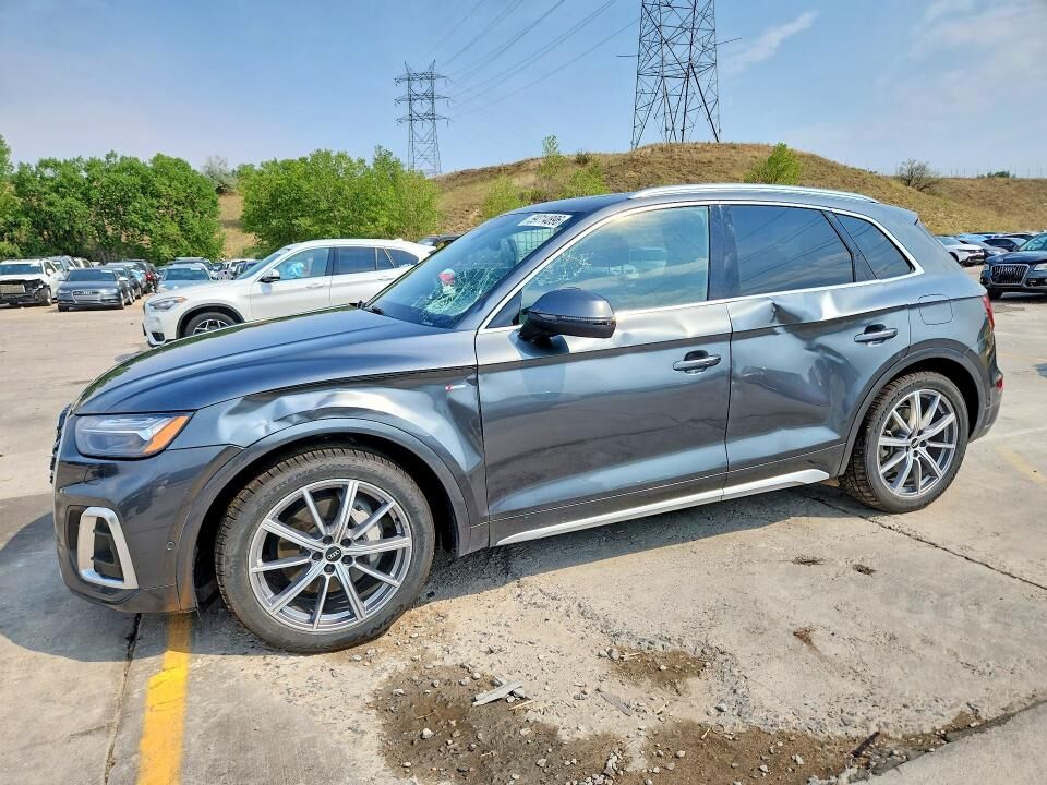 2021 AUDI Q5 e