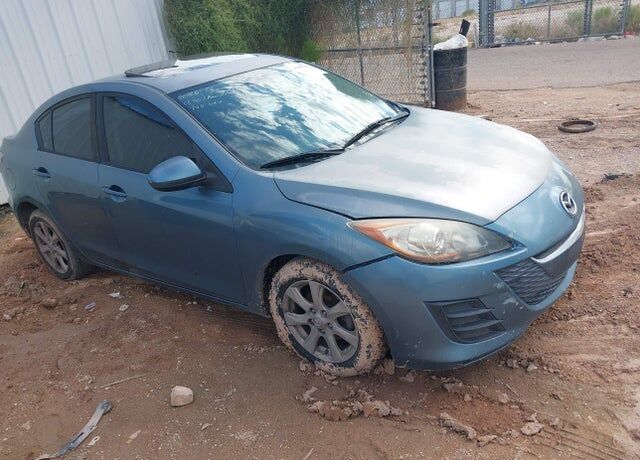 2010 MAZDA Mazda3