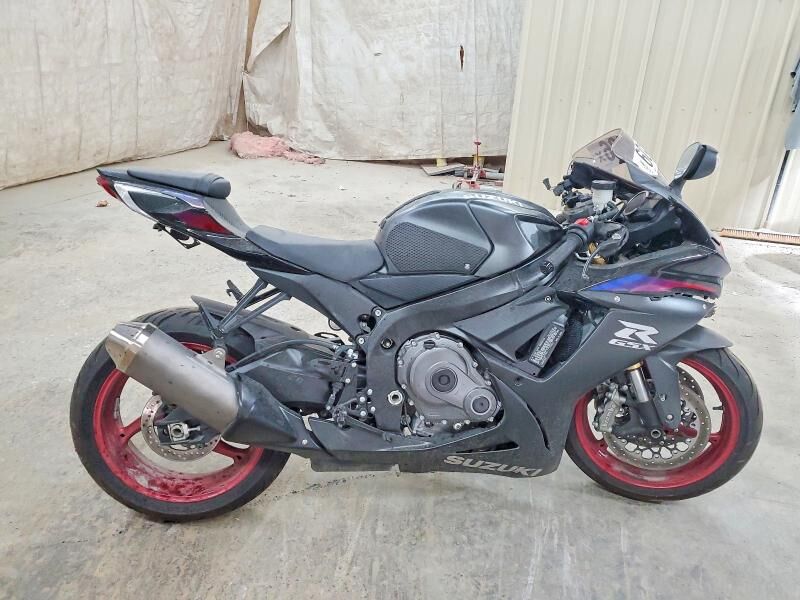 2026 SUZUKI GSX-R750