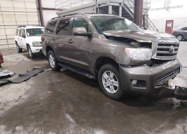2012 TOYOTA Sequoia