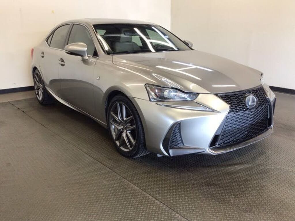 2017 LEXUS IS