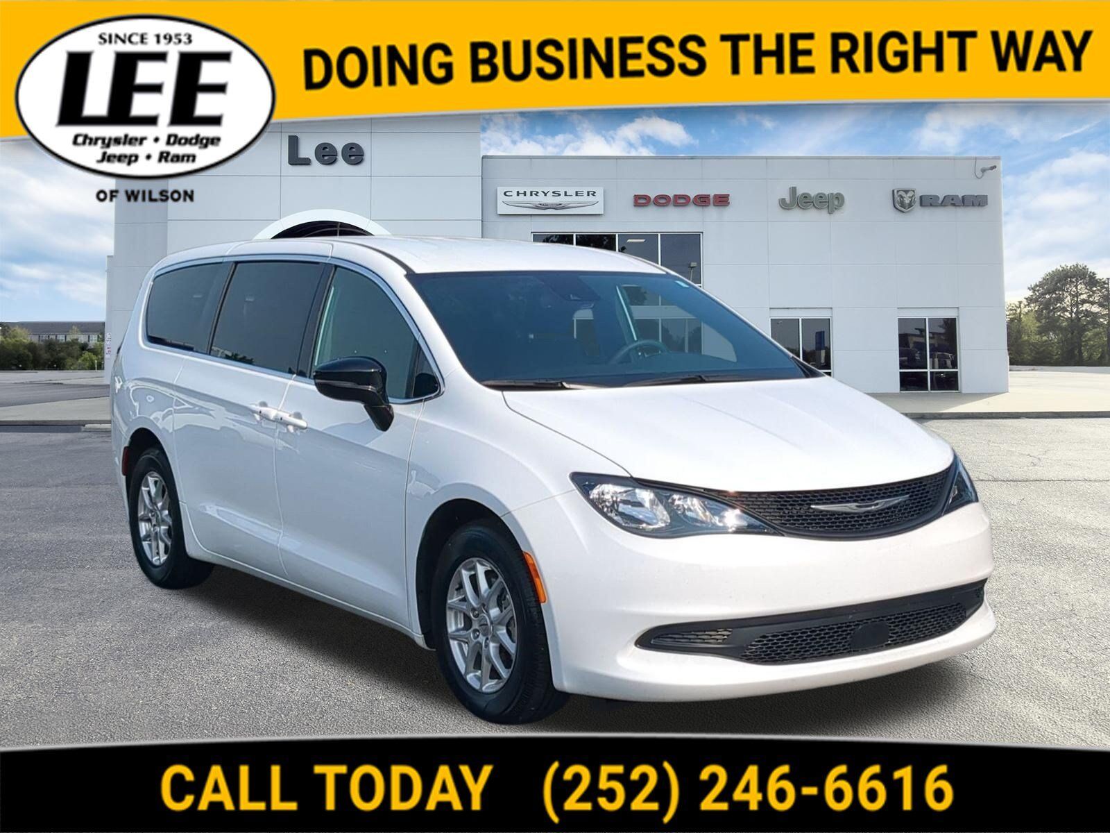 2025 CHRYSLER Voyager