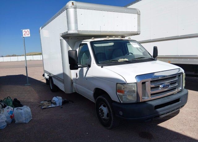 2008 FORD E-450