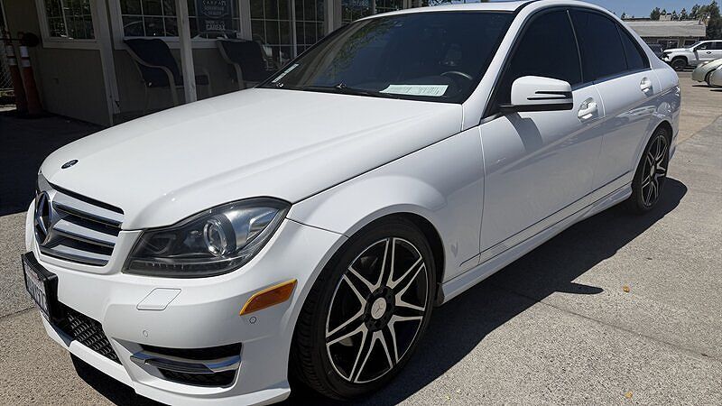 2013 MERCEDES-BENZ C-Class