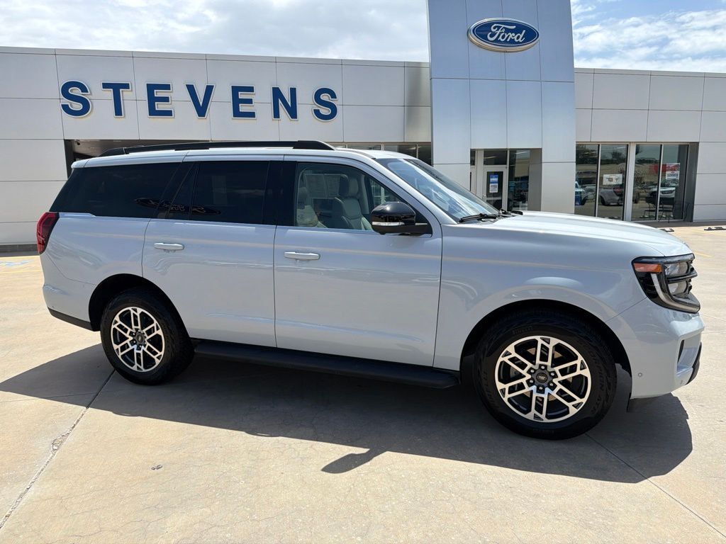 2025 FORD Expedition