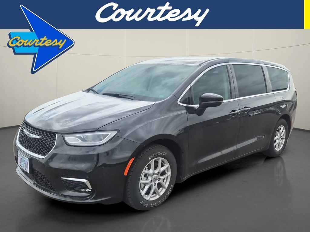 2023 CHRYSLER Pacifica