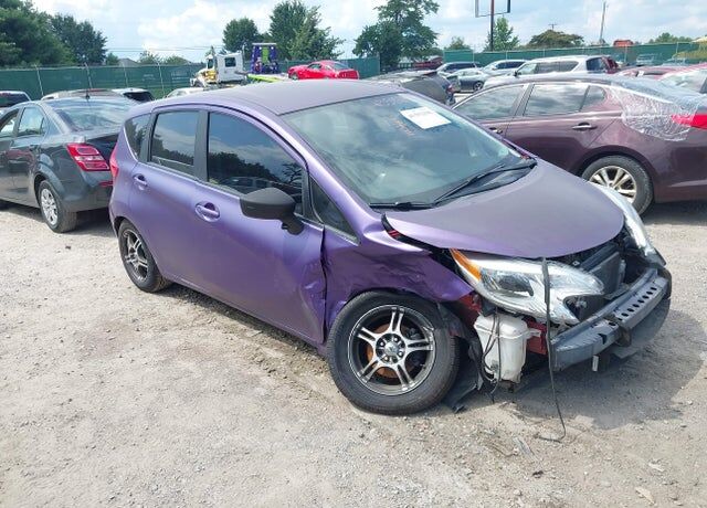 2015 NISSAN Versa