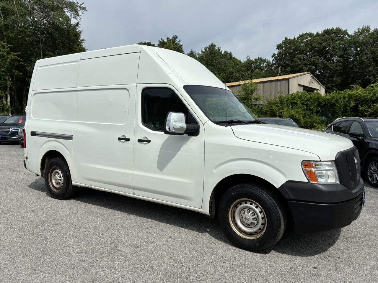 2017 NISSAN NV