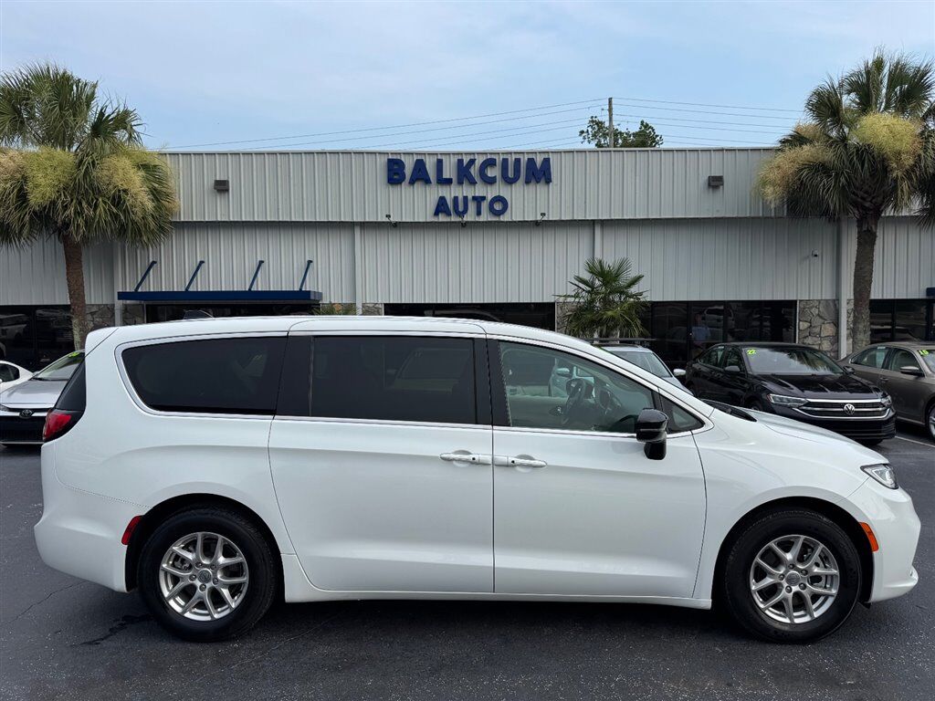 2024 CHRYSLER Pacifica