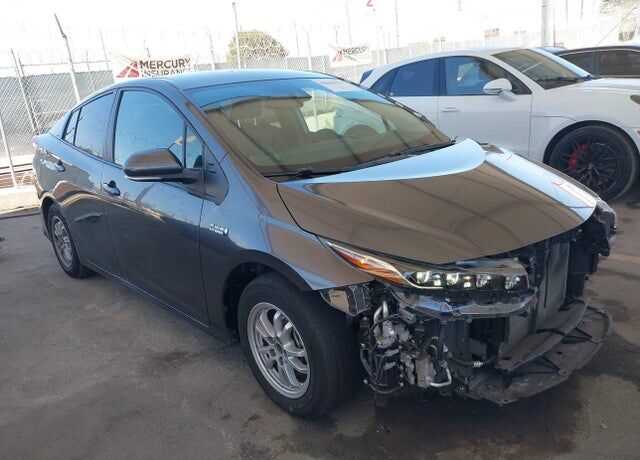 2021 TOYOTA Prius