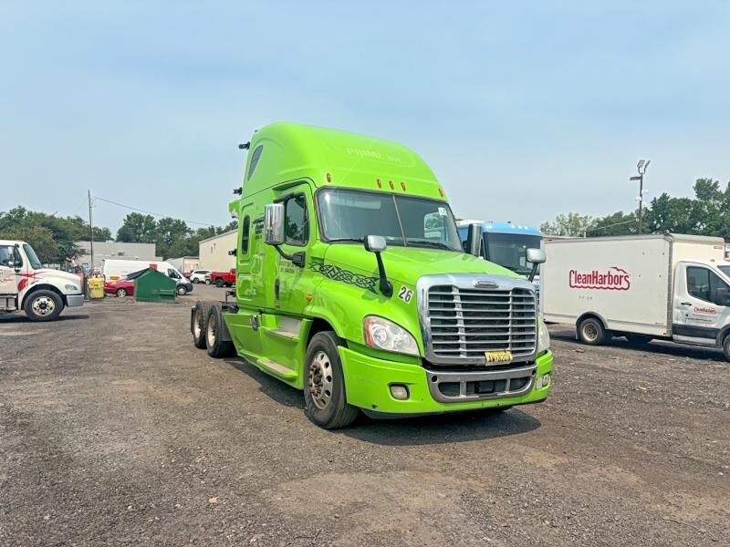 2017 FREIGHTLINER Cascadia