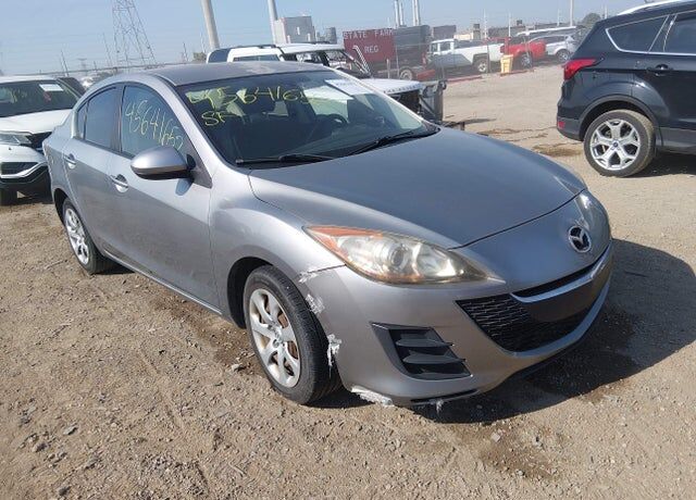 2011 MAZDA Mazda3