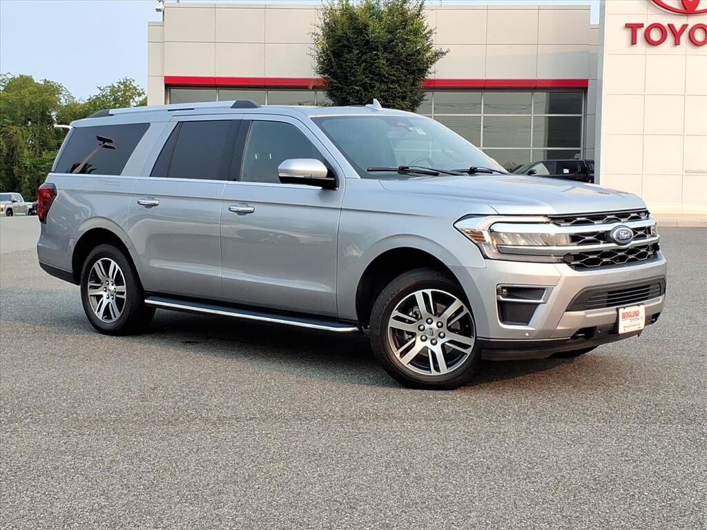2023 FORD Expedition